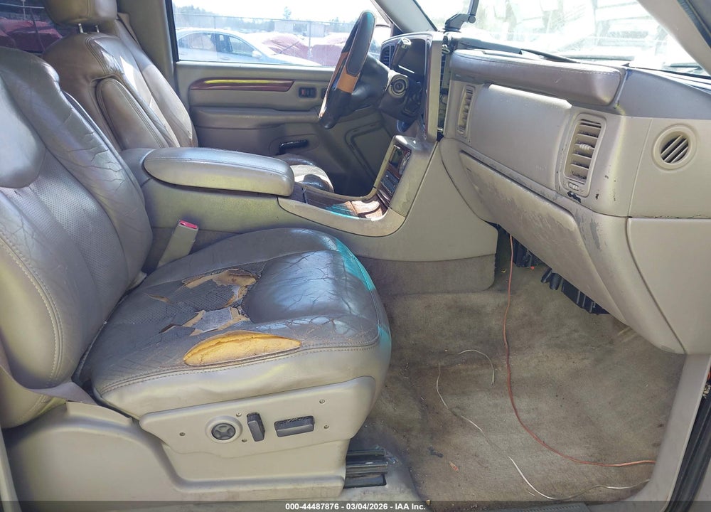 2004 CADILLAC ESCALADE STANDARD VIN: 1GYEK63N04R138241