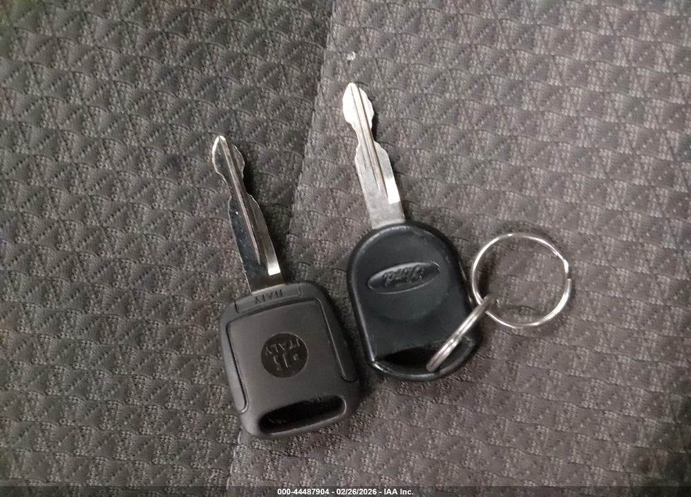 2006 FORD FOCUS ZX3 VIN: 1FAFP31N76W152533