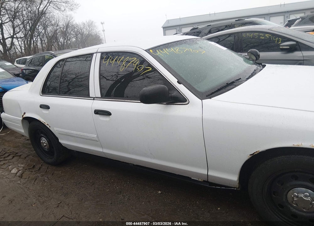 2011 FORD CROWN VICTORIA POLICE INTERCEPTOR VIN: 2FABP7BV7BX180593