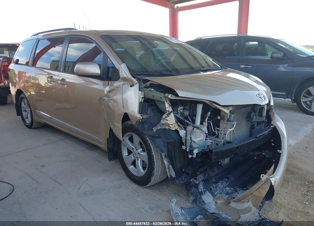 2011 TOYOTA SIENNA LE V6 VIN: 5TDKK3DC0BS122656