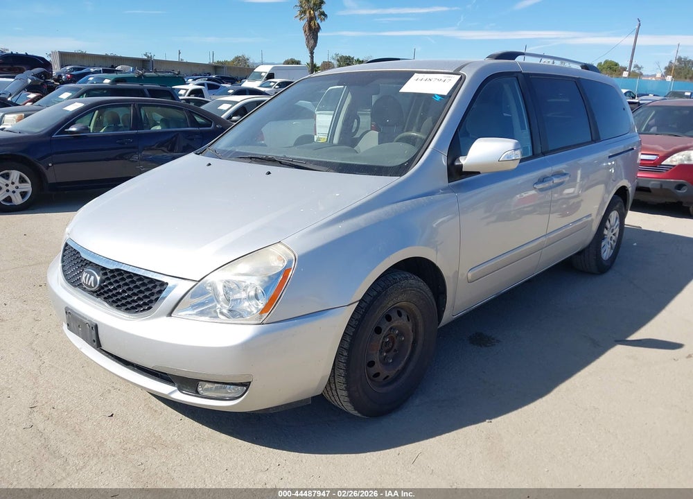 2014 KIA SEDONA LX VIN: KNDMG4C77E6538745