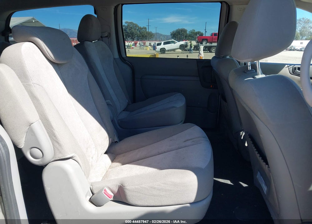 2014 KIA SEDONA LX VIN: KNDMG4C77E6538745