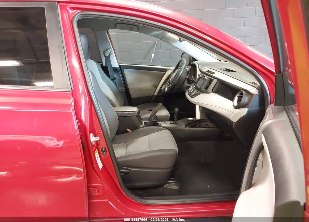 2014 TOYOTA RAV4 LE VIN: 2T3BFREVXEW143900