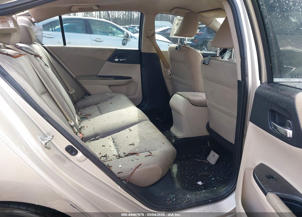 2015 HONDA ACCORD LX VIN: 1HGCR2F36FA216651