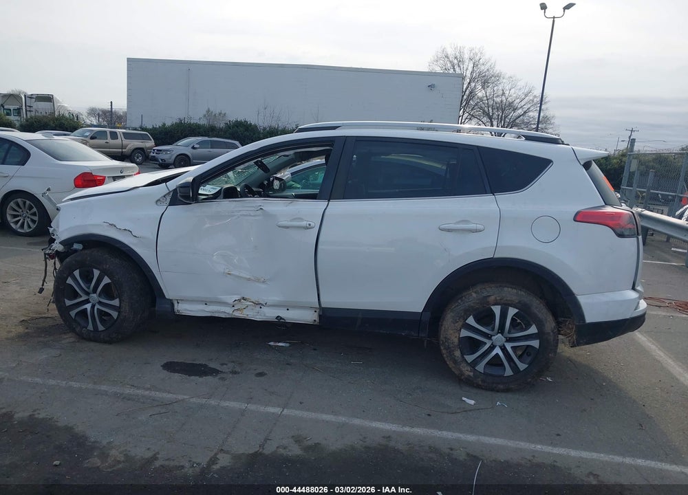 2016 TOYOTA RAV4 LE VIN: 2T3BFREV7GW522064