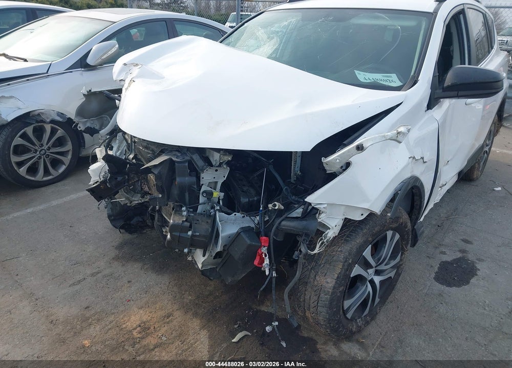 2016 TOYOTA RAV4 LE VIN: 2T3BFREV7GW522064