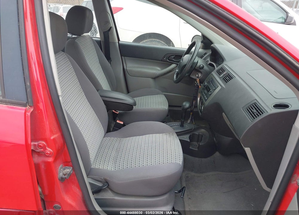 2006 FORD FOCUS ZX4 VIN: 1FAHP34N86W114183