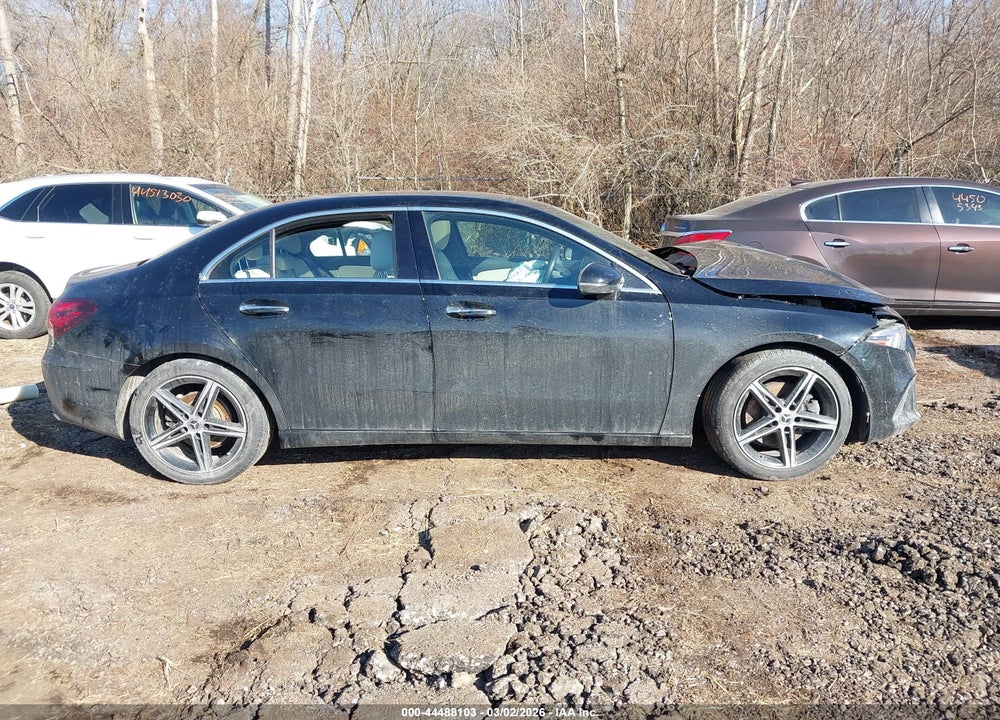 2022 MERCEDES-BENZ A 220 4MATIC VIN: W1K3G4FB0NJ336599