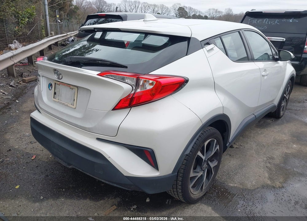 2020 TOYOTA C-HR XLE VIN: NMTKHMBX6LR110389