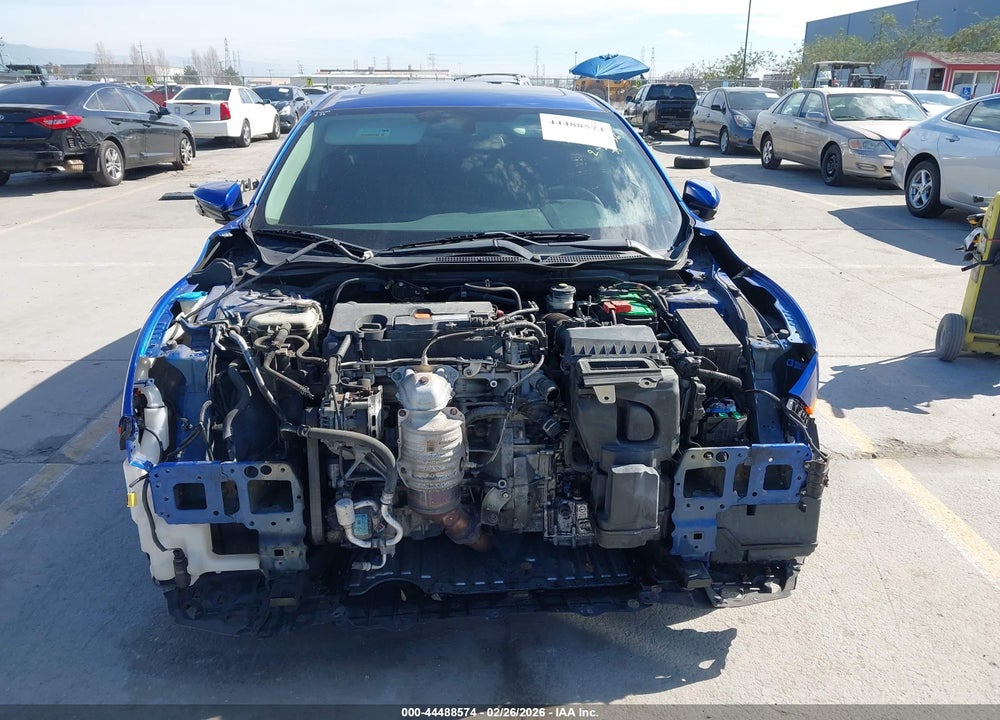 2018 HONDA CIVIC EX VIN: 19XFC2F74JE202897