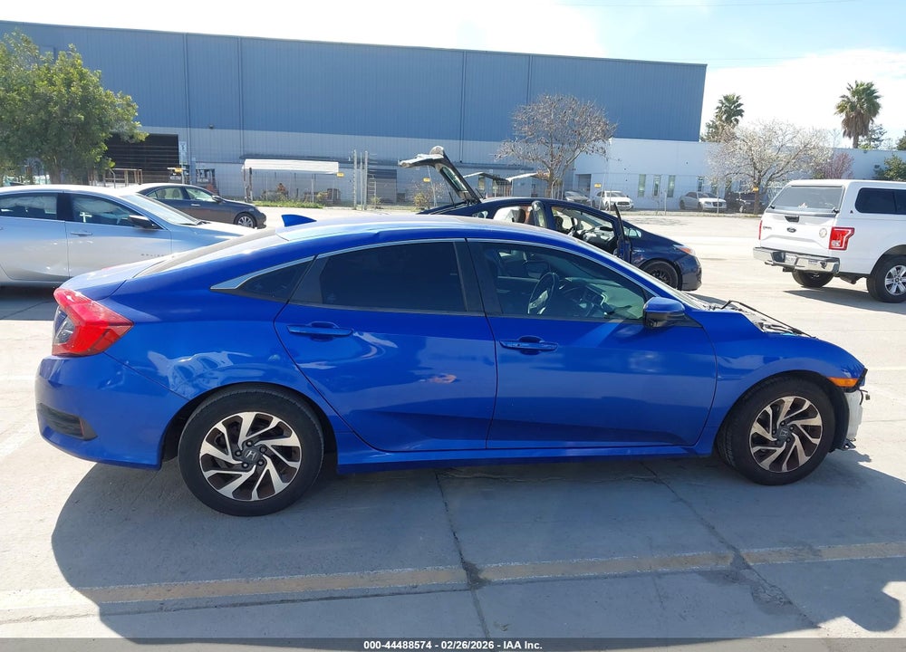 2018 HONDA CIVIC EX VIN: 19XFC2F74JE202897