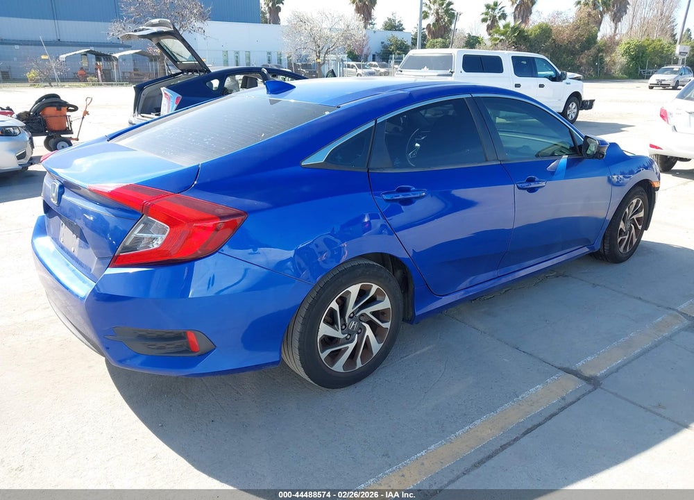 2018 HONDA CIVIC EX VIN: 19XFC2F74JE202897