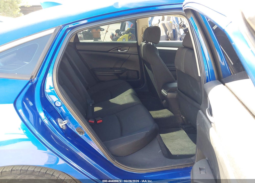 2018 HONDA CIVIC EX VIN: 19XFC2F74JE202897