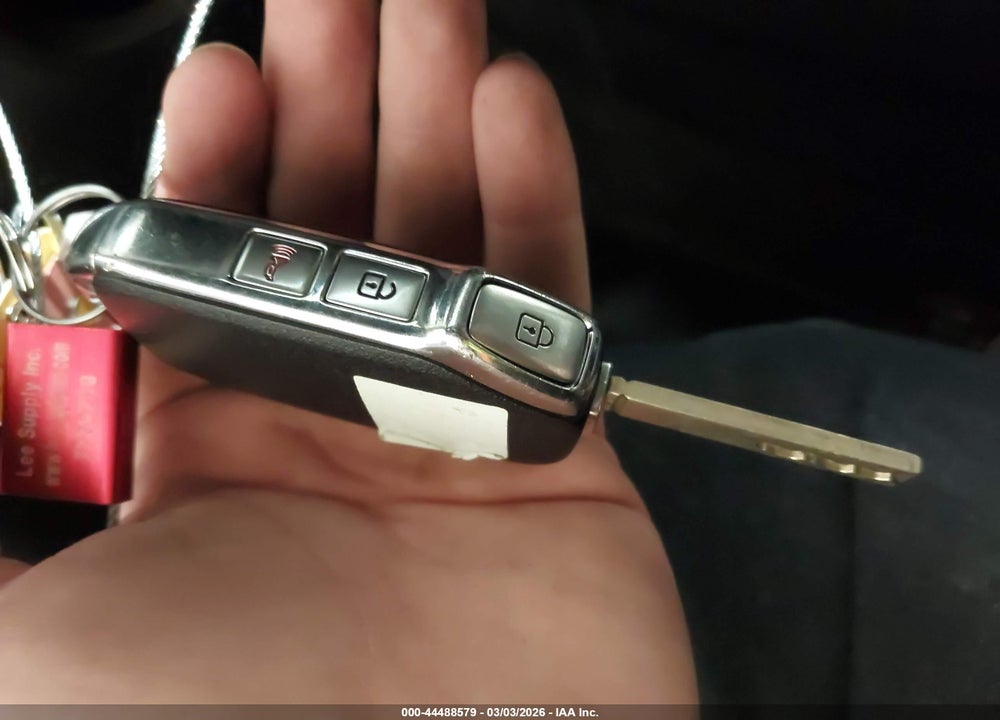 2021 KIA SELTOS S VIN: KNDEUCAA7M7230537