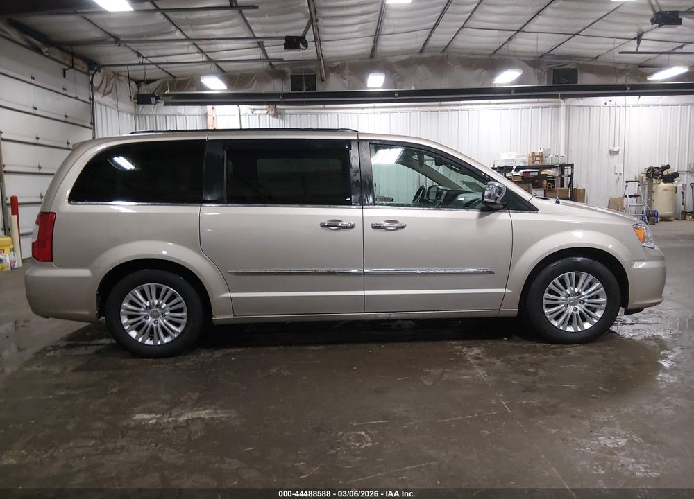 2012 CHRYSLER TOWN & COUNTRY TOURING-L VIN: 2C4RC1CG2CR413531