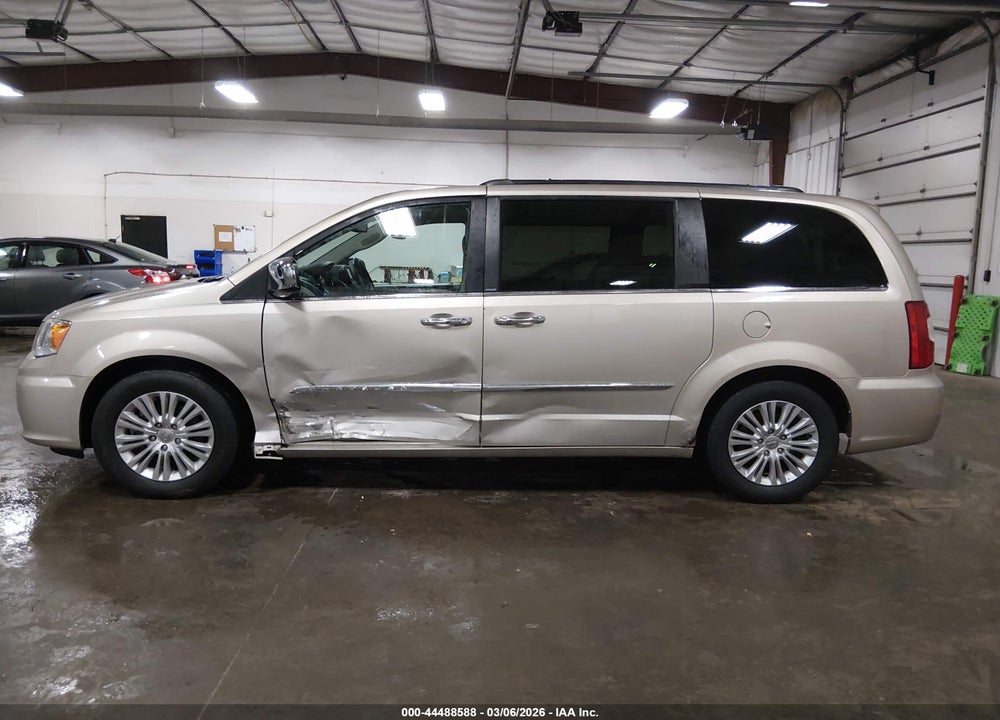 2012 CHRYSLER TOWN & COUNTRY TOURING-L VIN: 2C4RC1CG2CR413531