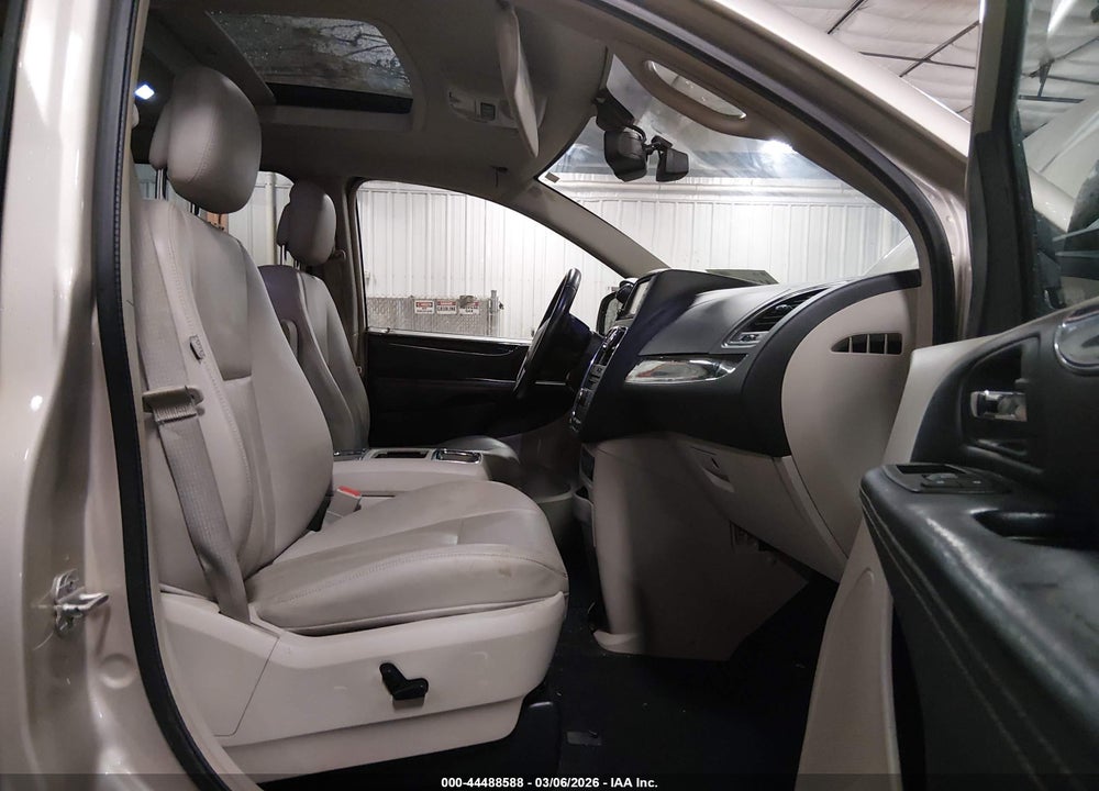 2012 CHRYSLER TOWN & COUNTRY TOURING-L VIN: 2C4RC1CG2CR413531