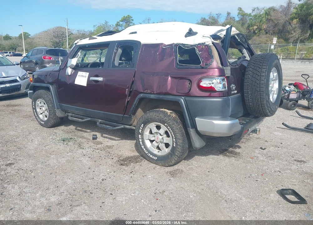 2007 TOYOTA FJ CRUISER VIN: JTEZU11FX70014997