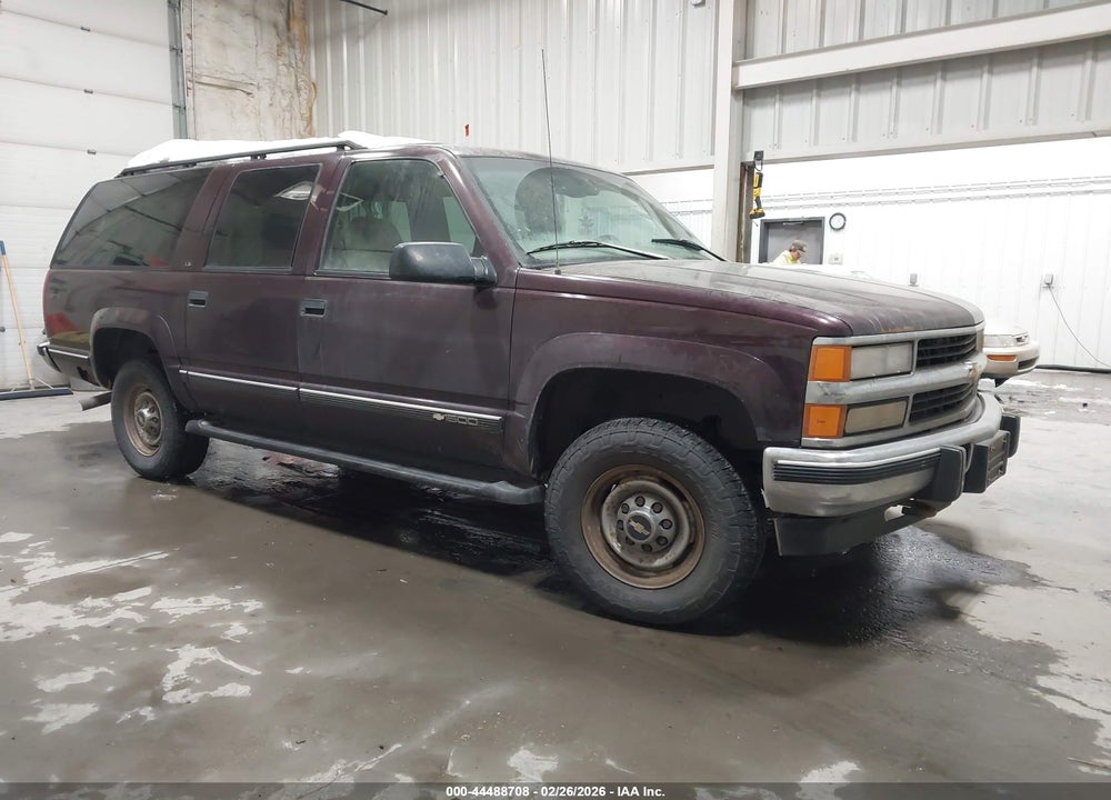 1997 CHEVROLET SUBURBAN 1500 VIN: 1GNGK16F6VJ405069