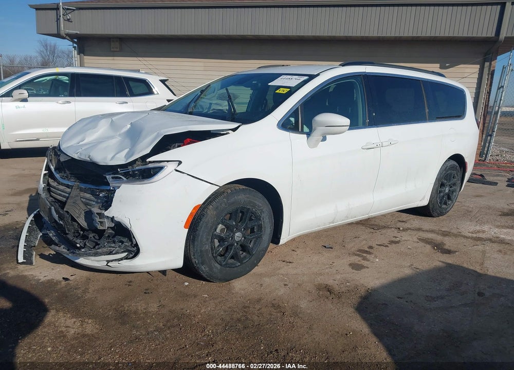 2022 CHRYSLER PACIFICA TOURING L VIN: 2C4RC1BG1NR115170
