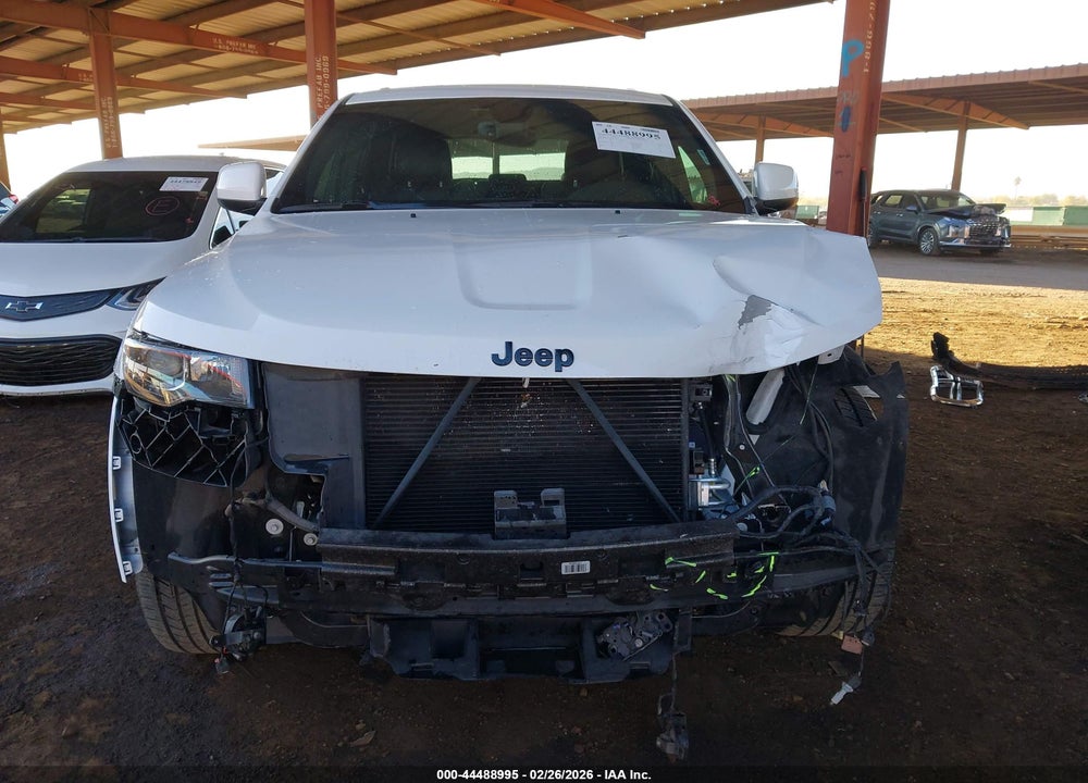 2018 JEEP GRAND CHEROKEE ALTITUDE 4X2 VIN: 1C4RJEAGXJC110017