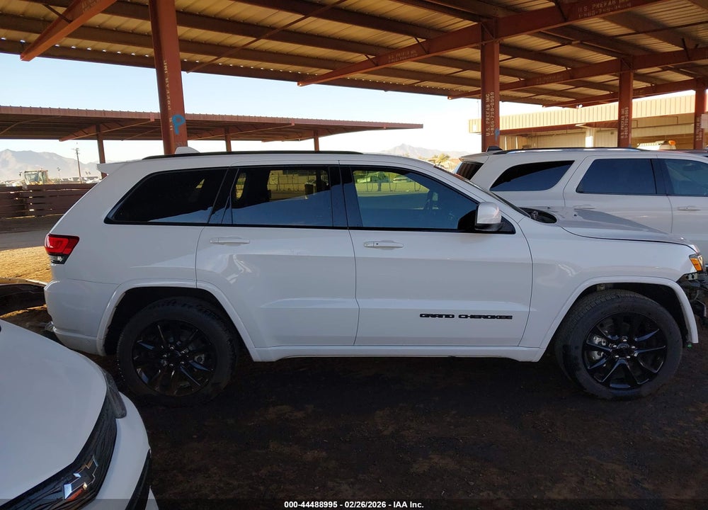 2018 JEEP GRAND CHEROKEE ALTITUDE 4X2 VIN: 1C4RJEAGXJC110017