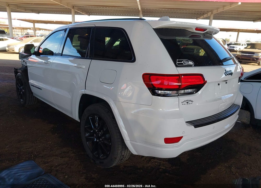 2018 JEEP GRAND CHEROKEE ALTITUDE 4X2 VIN: 1C4RJEAGXJC110017