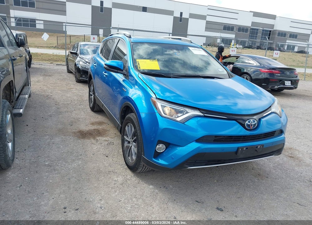2018 TOYOTA RAV4 HYBRID XLE VIN: JTMRJREVXJD238042