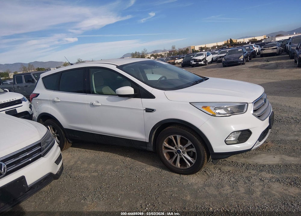 2019 FORD ESCAPE SE VIN: 1FMCU0GD7KUB31363
