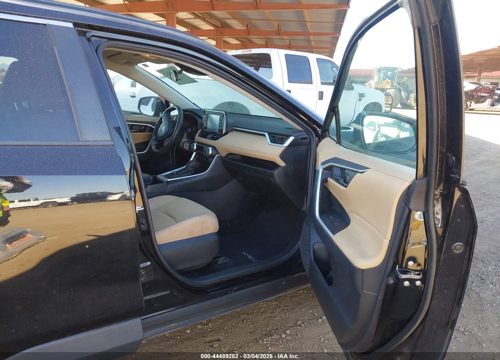 2021 TOYOTA RAV4 HYBRID LE VIN: 4T3MWRFV1MU023196