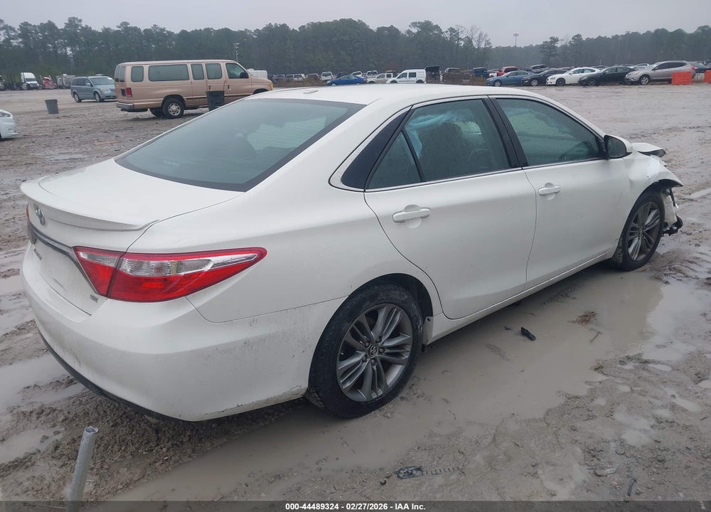 2015 TOYOTA CAMRY SE VIN: 4T1BF1FK4FU496097