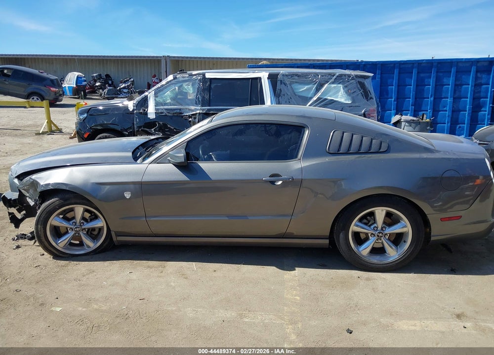 2013 FORD MUSTANG V6 VIN: 1ZVBP8AM2D5209380