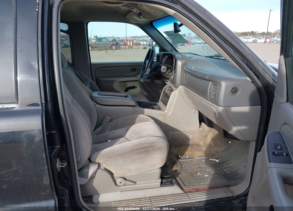 2006 CHEVROLET TAHOE LS VIN: 1GNEK13T66R107352