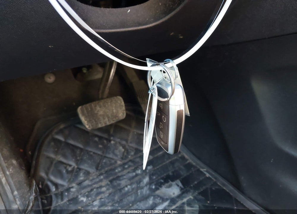 2018 CHEVROLET EQUINOX PREMIER VIN: 2GNAXNEX2J6330189