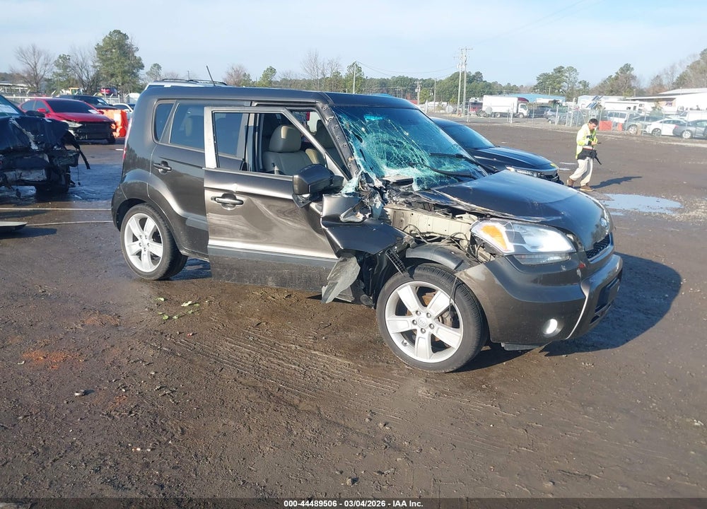 2011 KIA SOUL ! VIN: KNDJT2A26B7256001