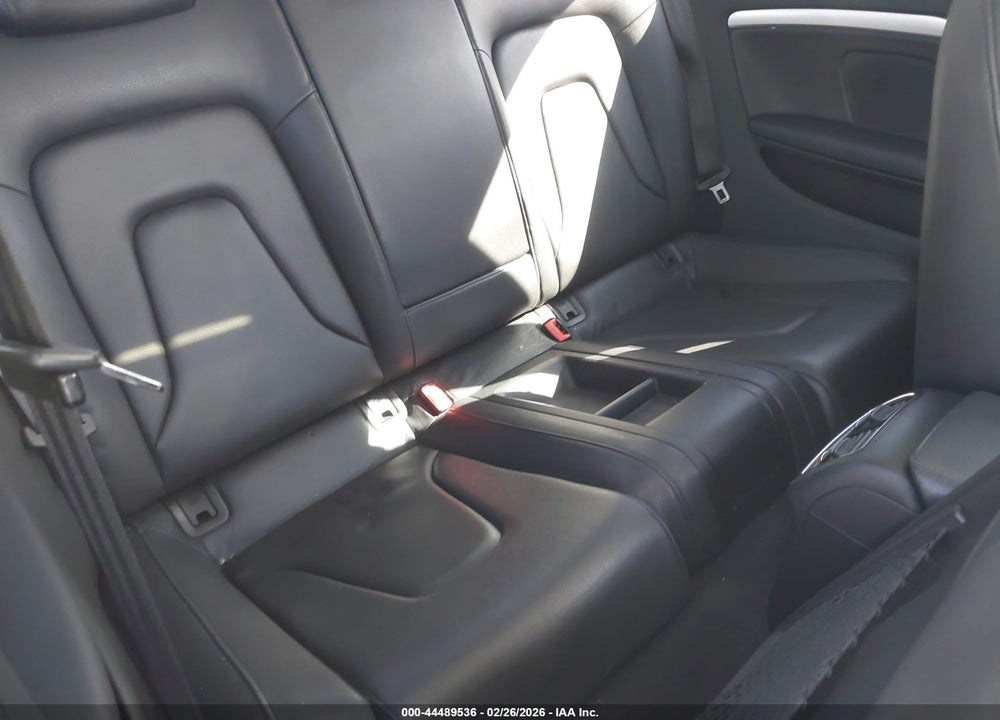 2013 AUDI A5 2.0T PREMIUM VIN: WAULFAFR3DA008775