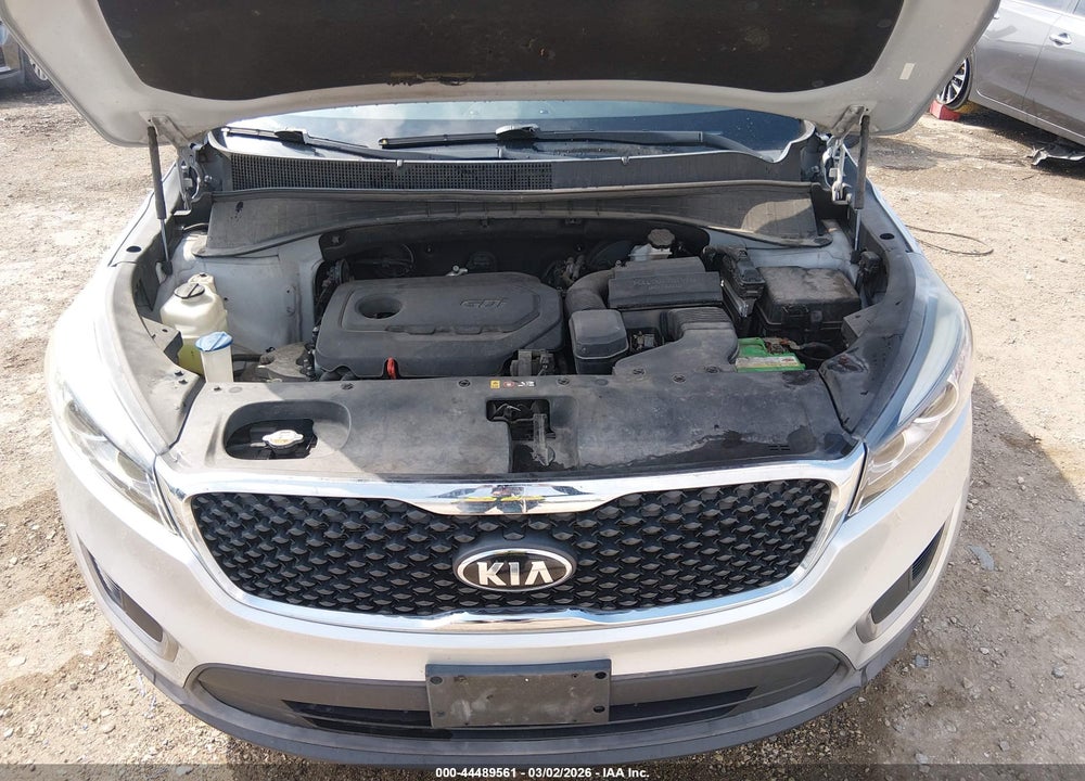 2016 KIA SORENTO 2.4L LX VIN: 5XYPG4A33GG183313