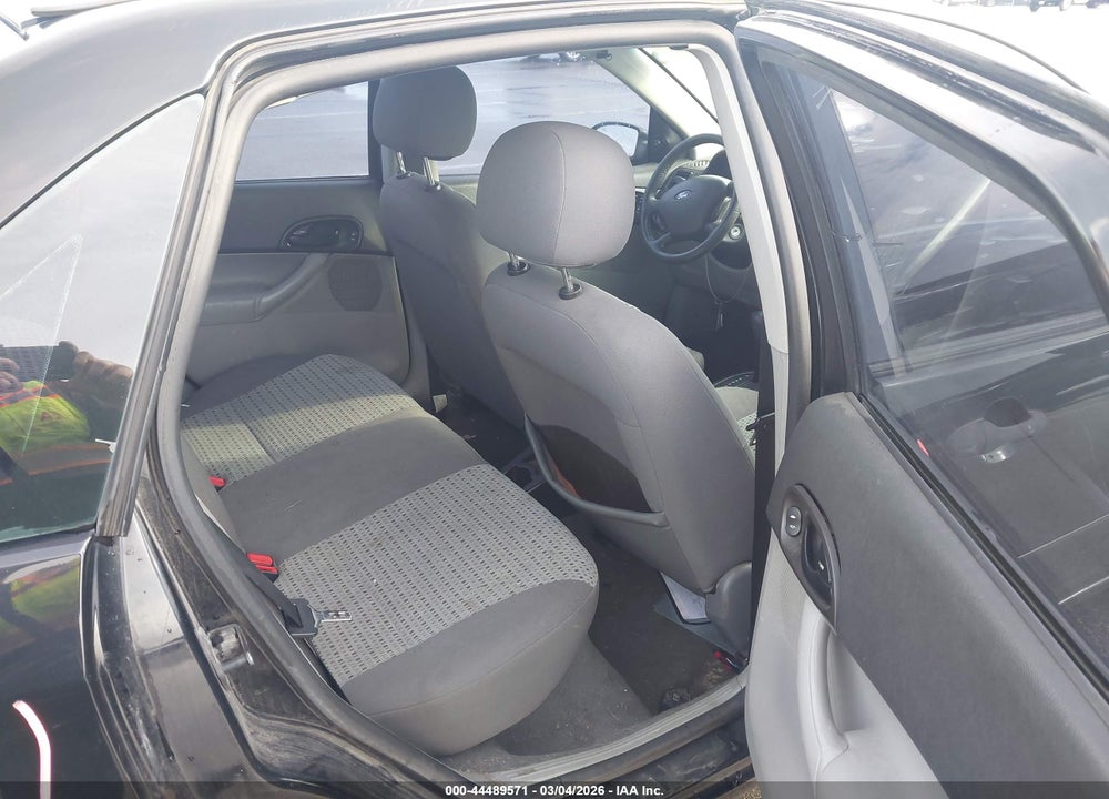 2007 FORD FOCUS S/SE/SES VIN: 1FAFP34NX7W302437