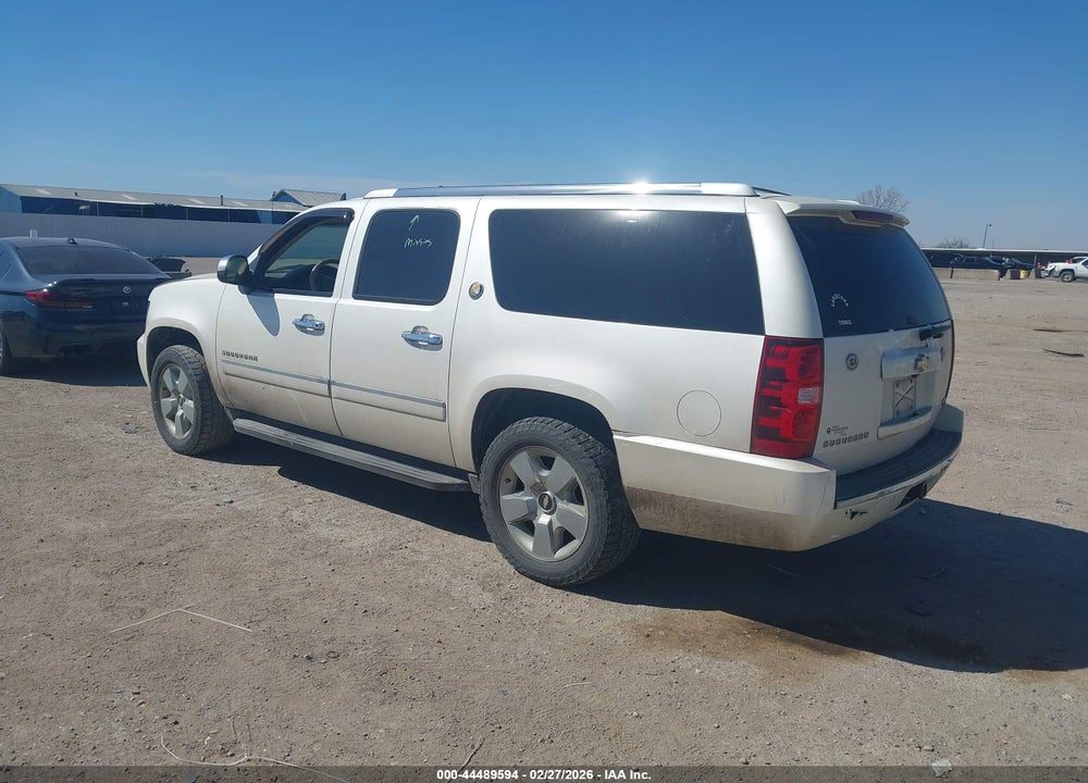 2010 CHEVROLET SUBURBAN 1500 LTZ VIN: 1GNUCKE01AR250266