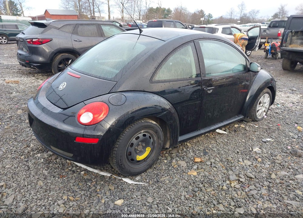 2010 VOLKSWAGEN NEW BEETLE 2.5L VIN: 3VWPG3AG5AM009392