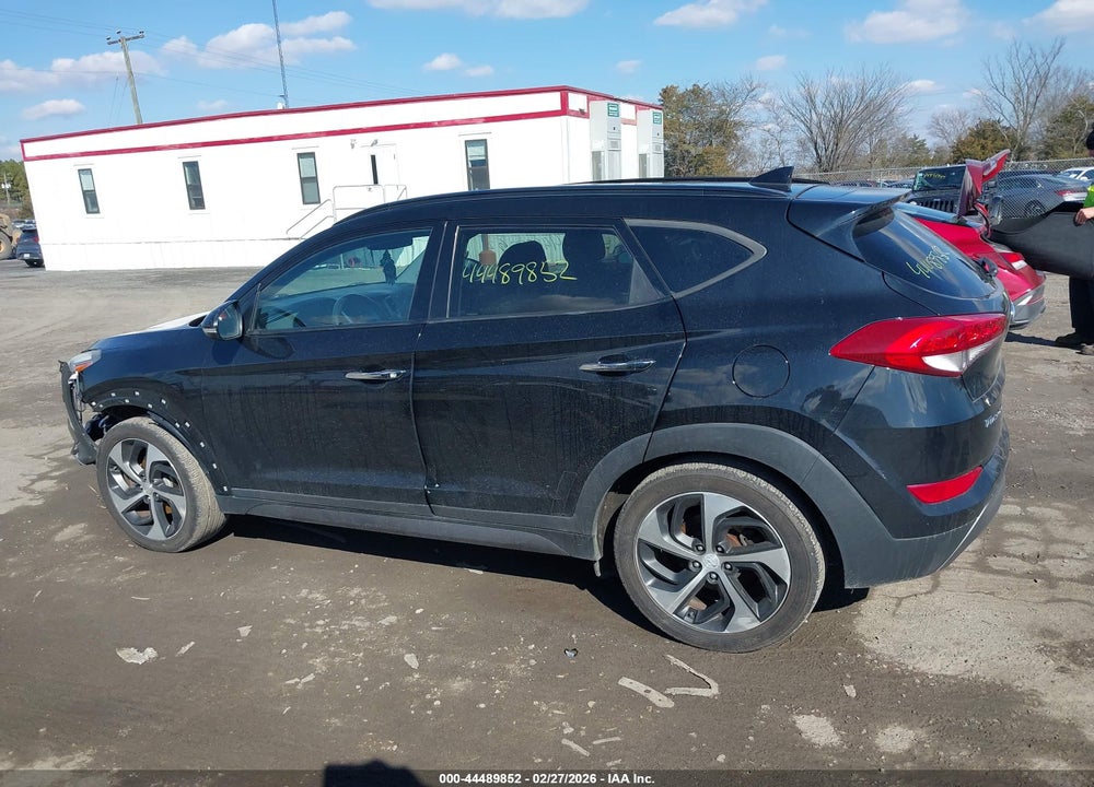 2016 HYUNDAI TUCSON LIMITED VIN: KM8J3CA26GU243422