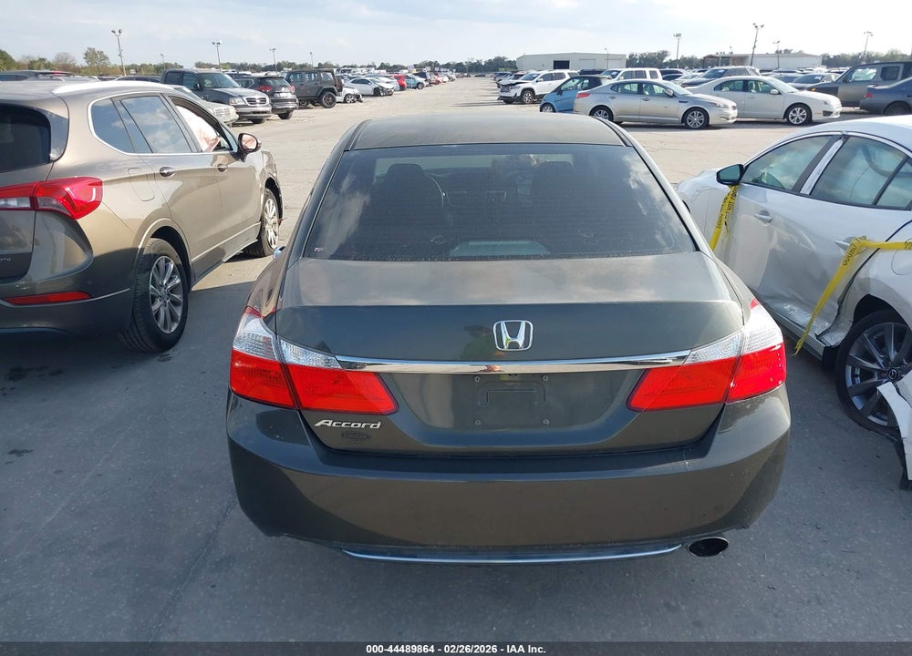 2015 HONDA ACCORD LX VIN: 1HGCR2F31FA135444