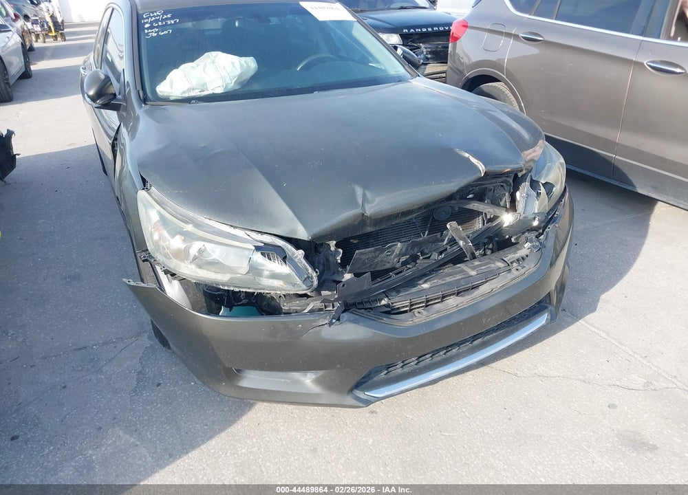 2015 HONDA ACCORD LX VIN: 1HGCR2F31FA135444