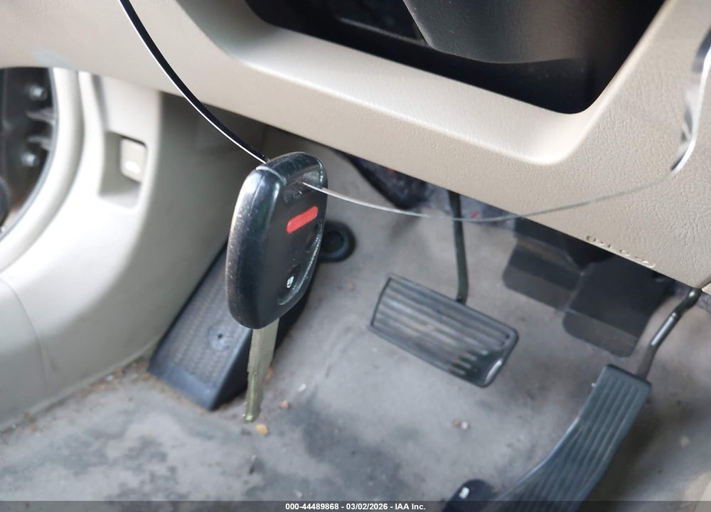 2011 HONDA CIVIC LX VIN: 19XFA1F52BE019918