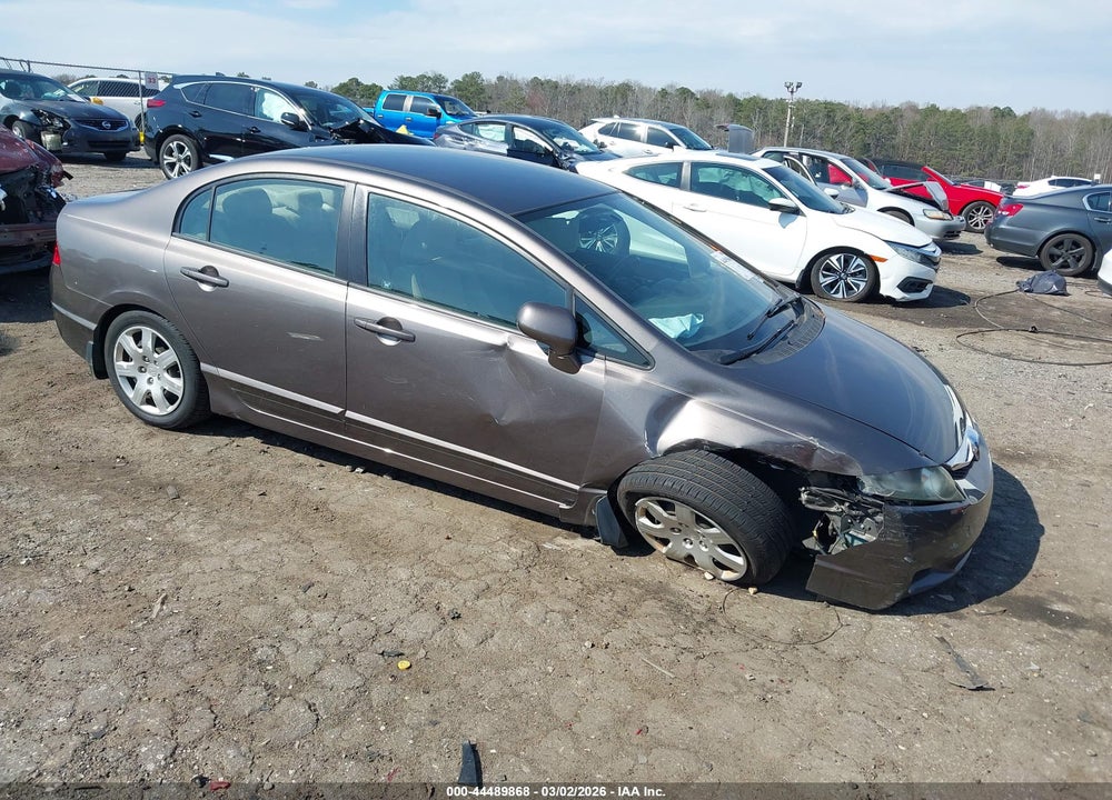 2011 HONDA CIVIC LX VIN: 19XFA1F52BE019918