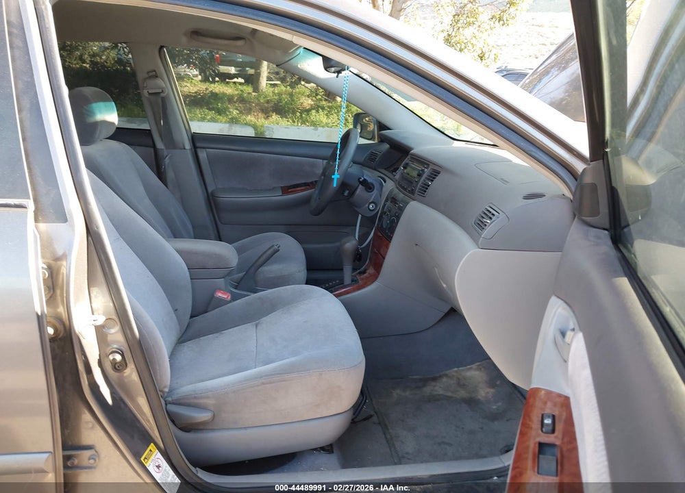 2005 TOYOTA COROLLA LE VIN: 1NXBR30E35Z415045