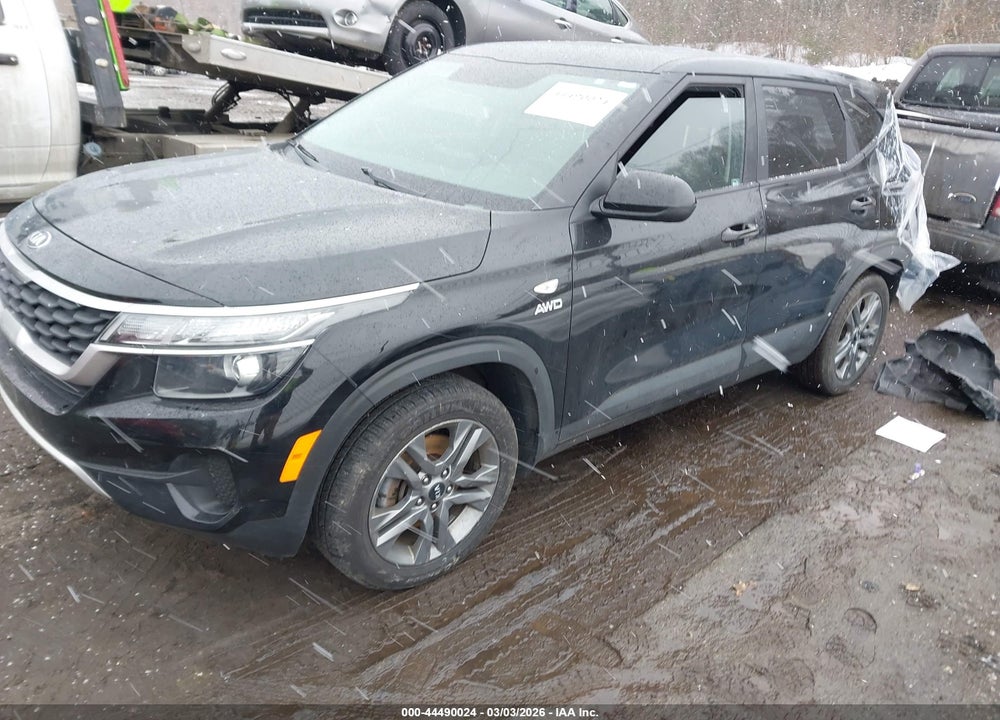 2021 KIA SELTOS LX VIN: KNDEPCAA1M7163022