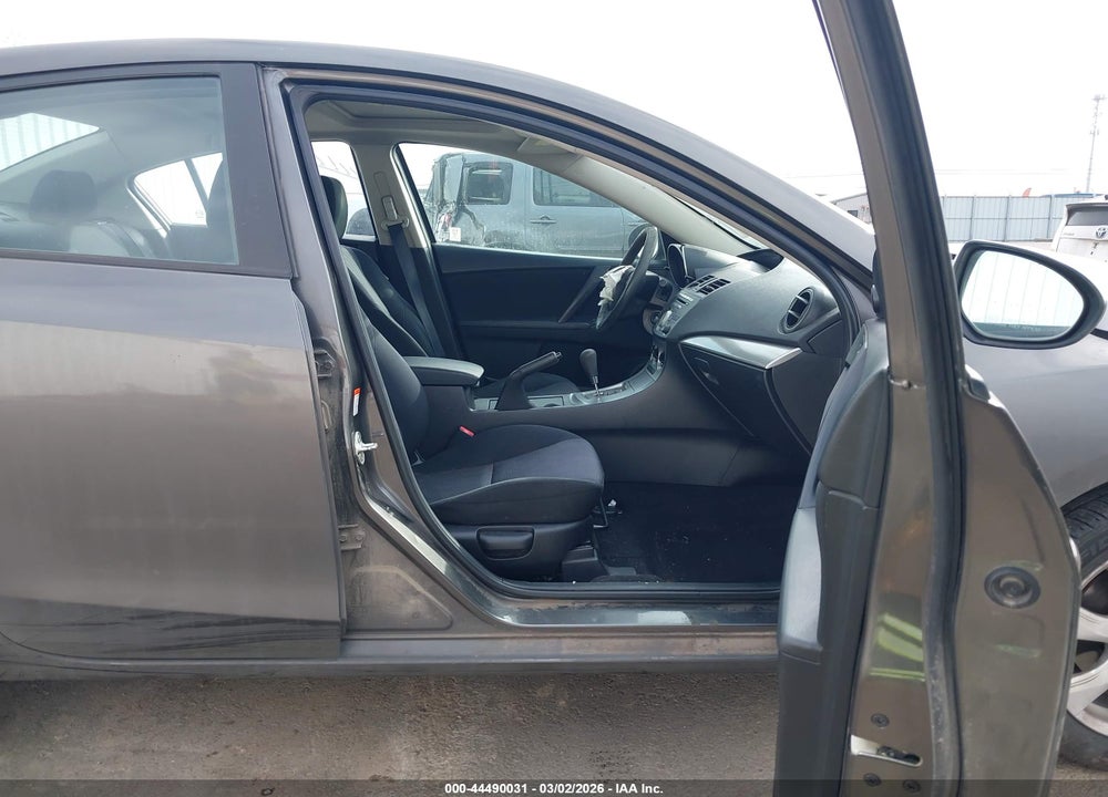 2010 MAZDA 3 I TOURING VIN: JM1BL1SGXA1131061