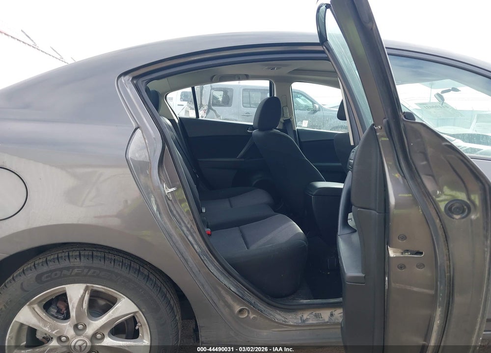 2010 MAZDA 3 I TOURING VIN: JM1BL1SGXA1131061