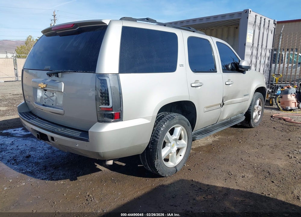 2007 CHEVROLET TAHOE LTZ VIN: 1GNFK13017R199174